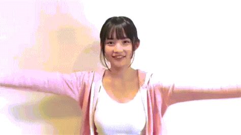 ポロリ gif|おっぱいポロリGIF画像204枚 芸能人やAV女優・外人美女の巨乳。